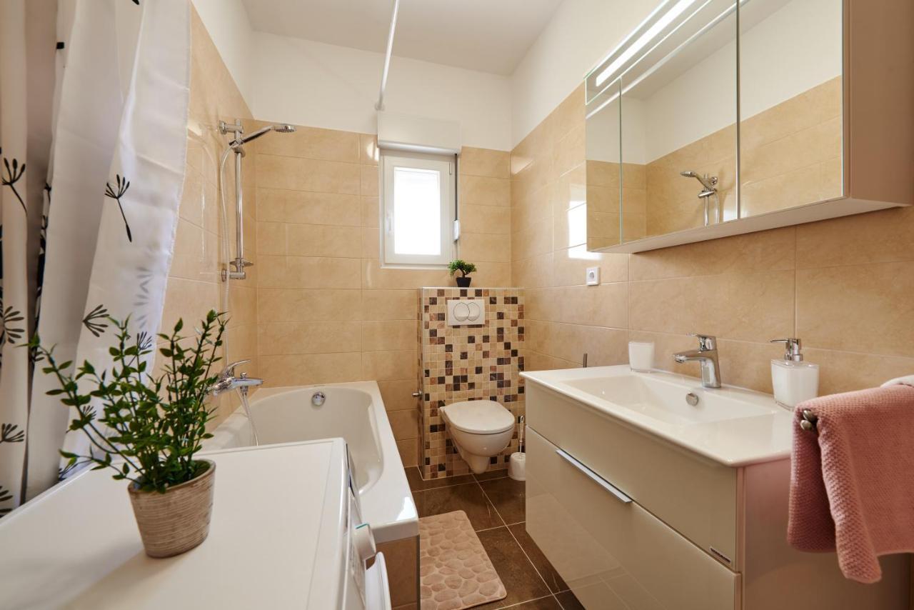 Apartman Tim Trogir Eksteriør billede